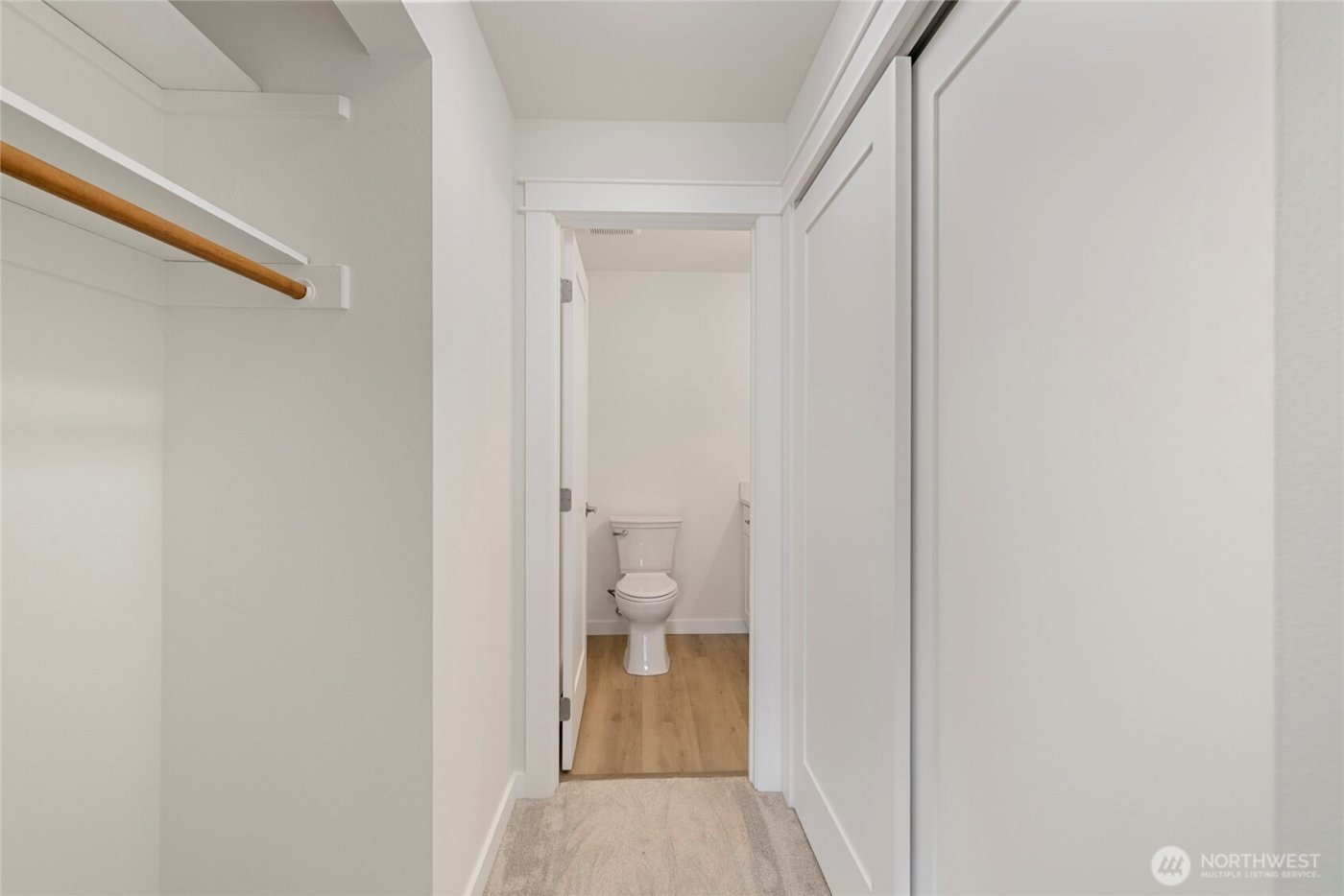 310 S 11th Street #204, Mount Vernon, WA 98274