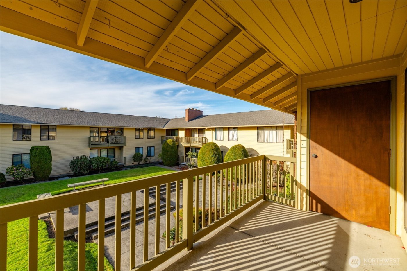 310 S 11th Street #204, Mount Vernon, WA 98274