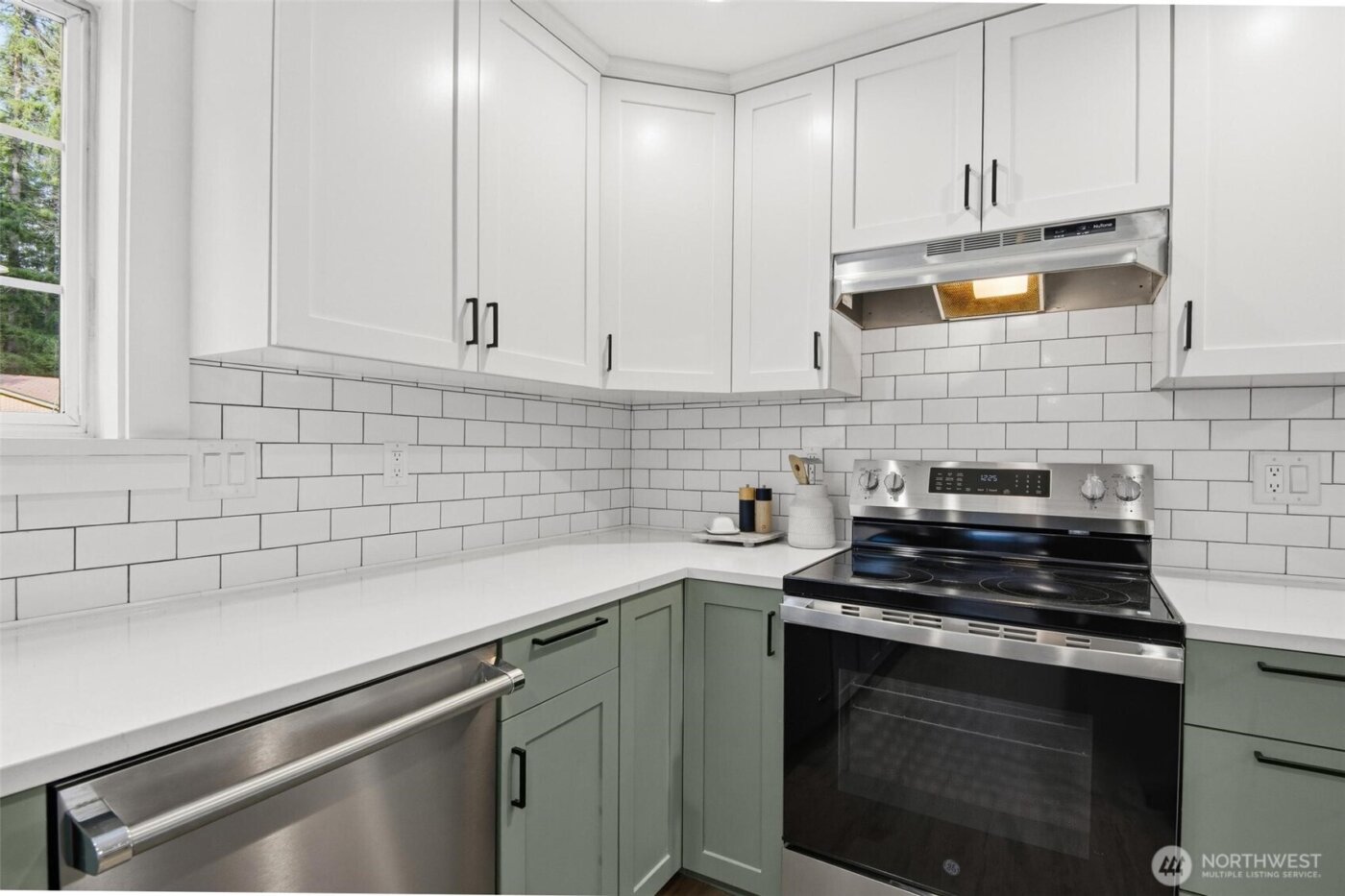 20511 Greening Road , Bothell, WA 98012