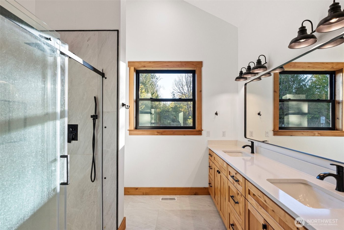 42524 Dean Kreger Rd E , Eatonville, WA 98328