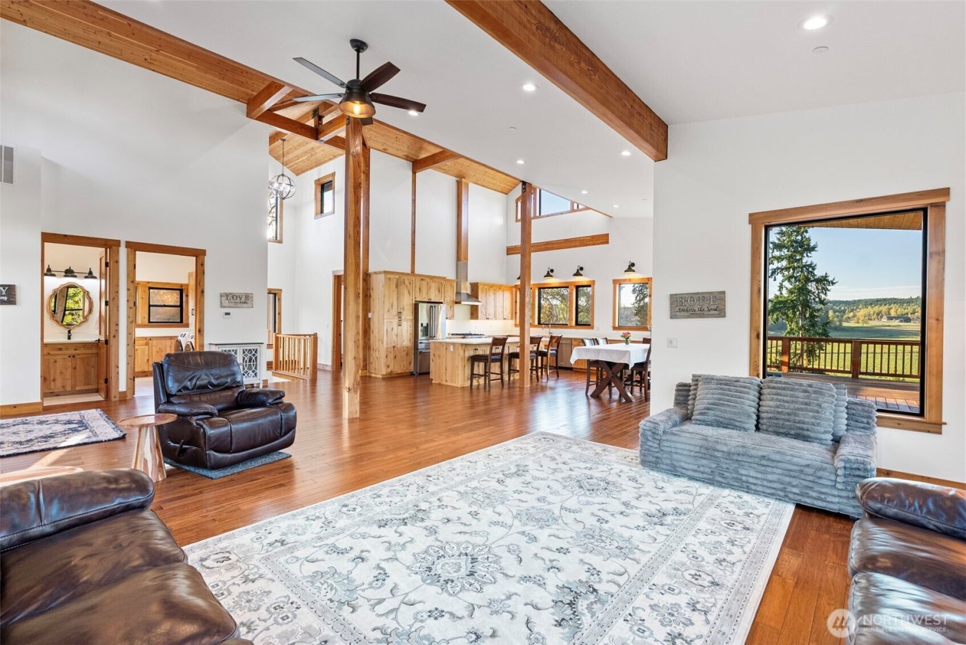 42524 Dean Kreger Rd E , Eatonville, WA 98328