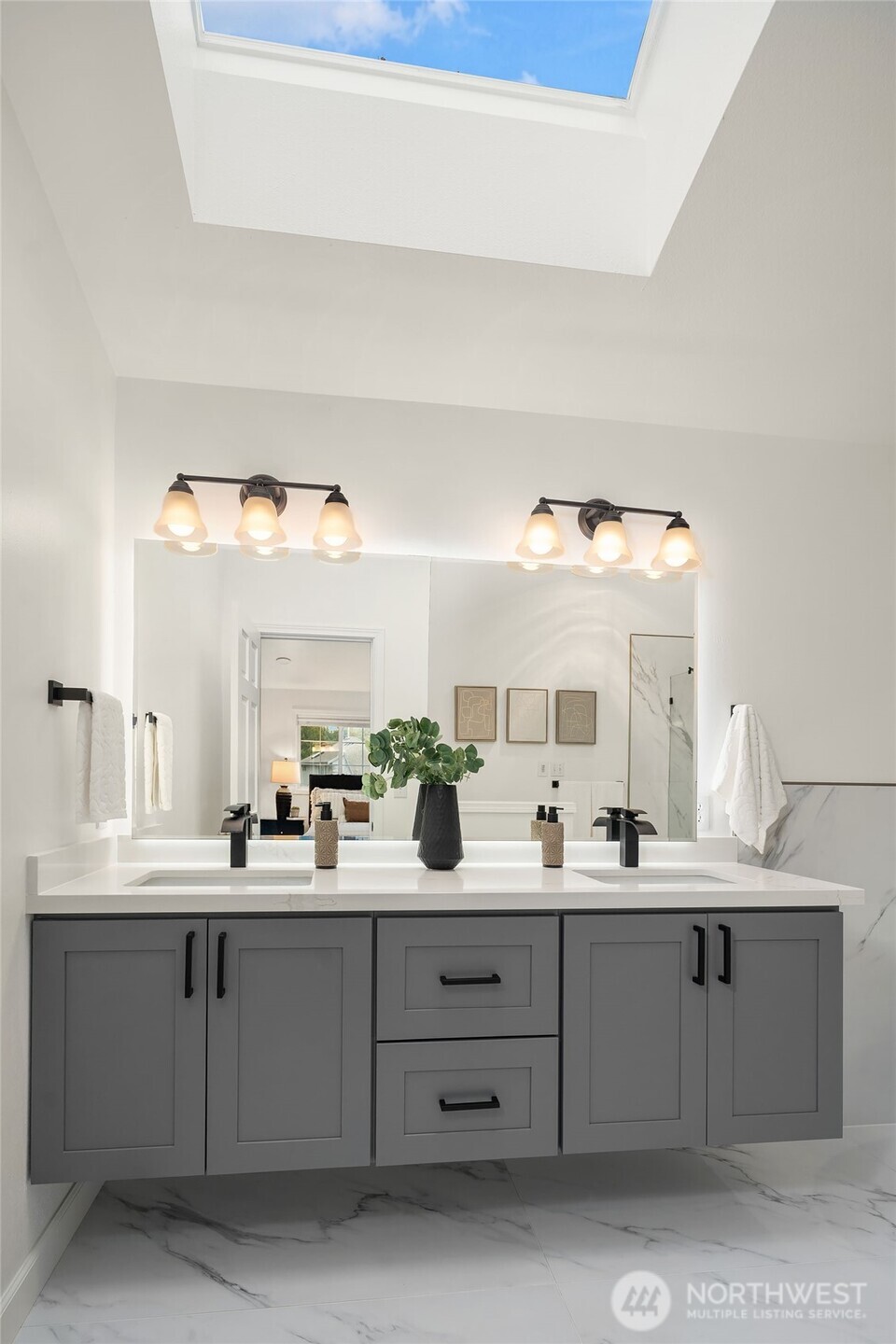 17158 NE 37th Place , Bellevue, WA 98008