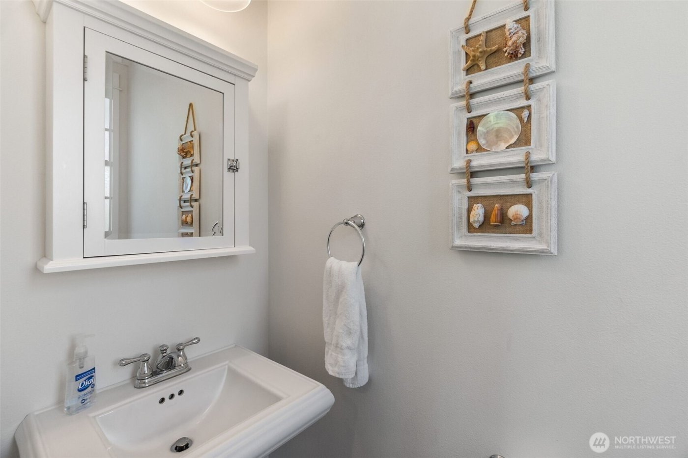 81 Compass Street , Pacific Beach, WA 98571