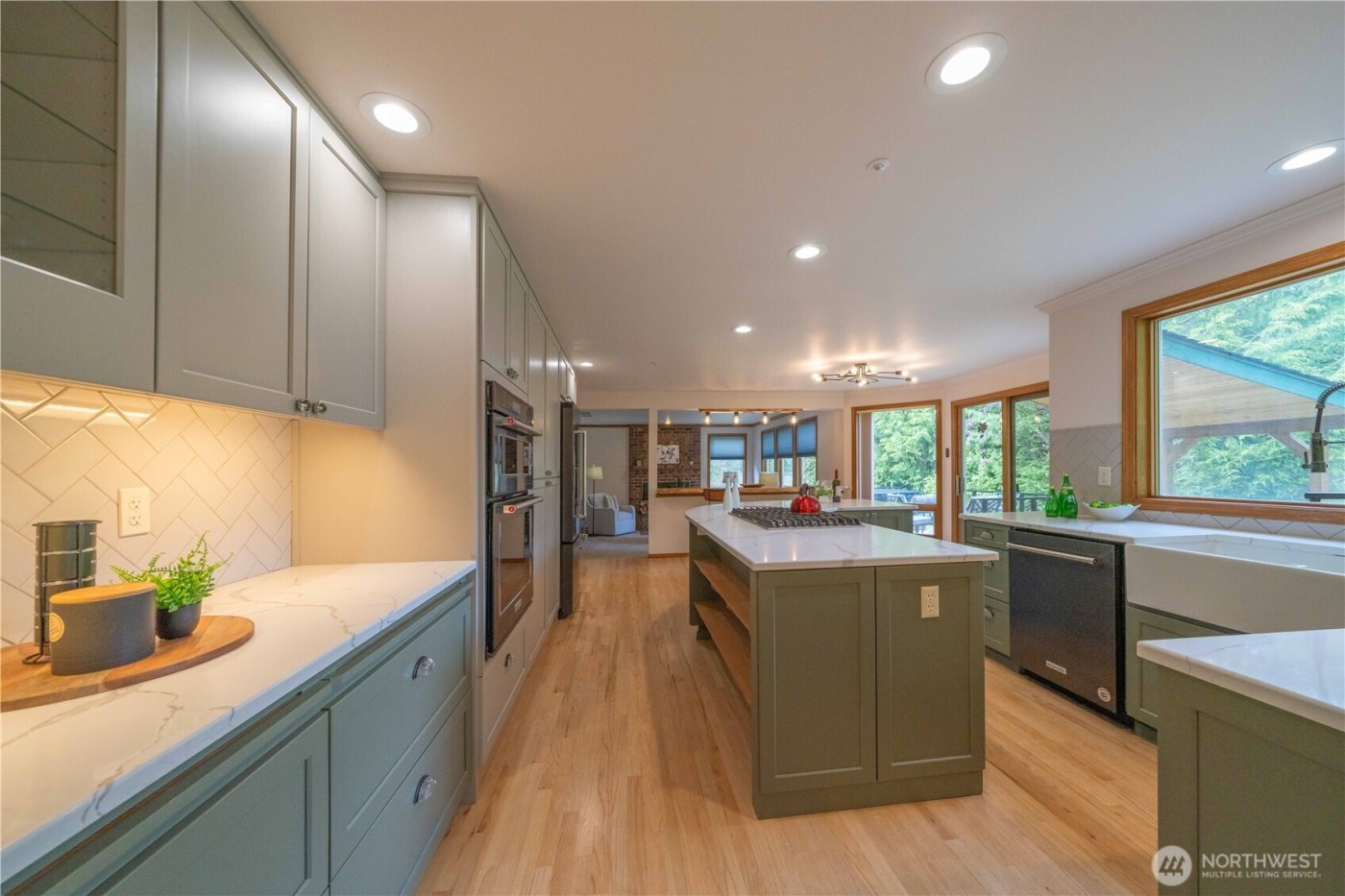 18118 236th Avenue NE, Woodinville, WA 98077-6767