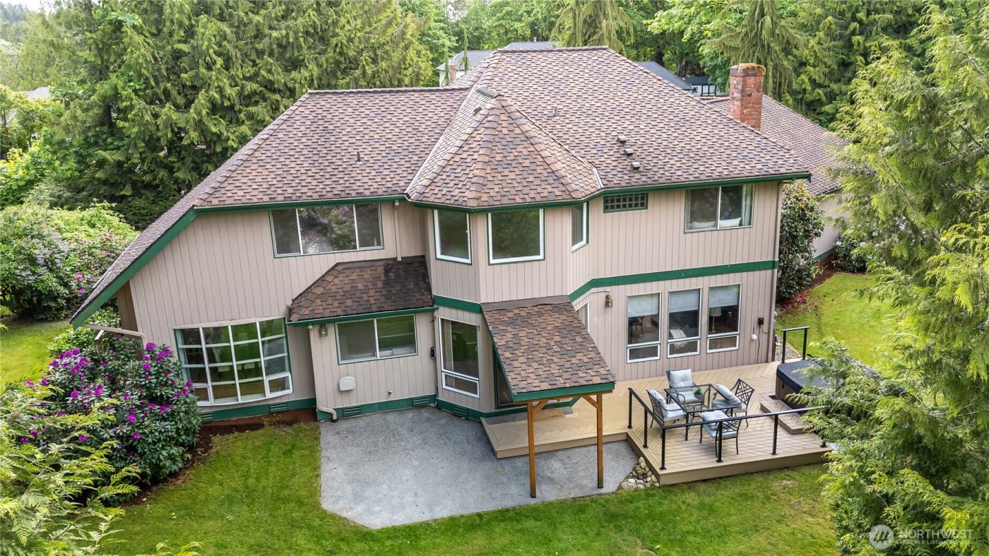 18118 236th Avenue NE, Woodinville, WA 98077-6767