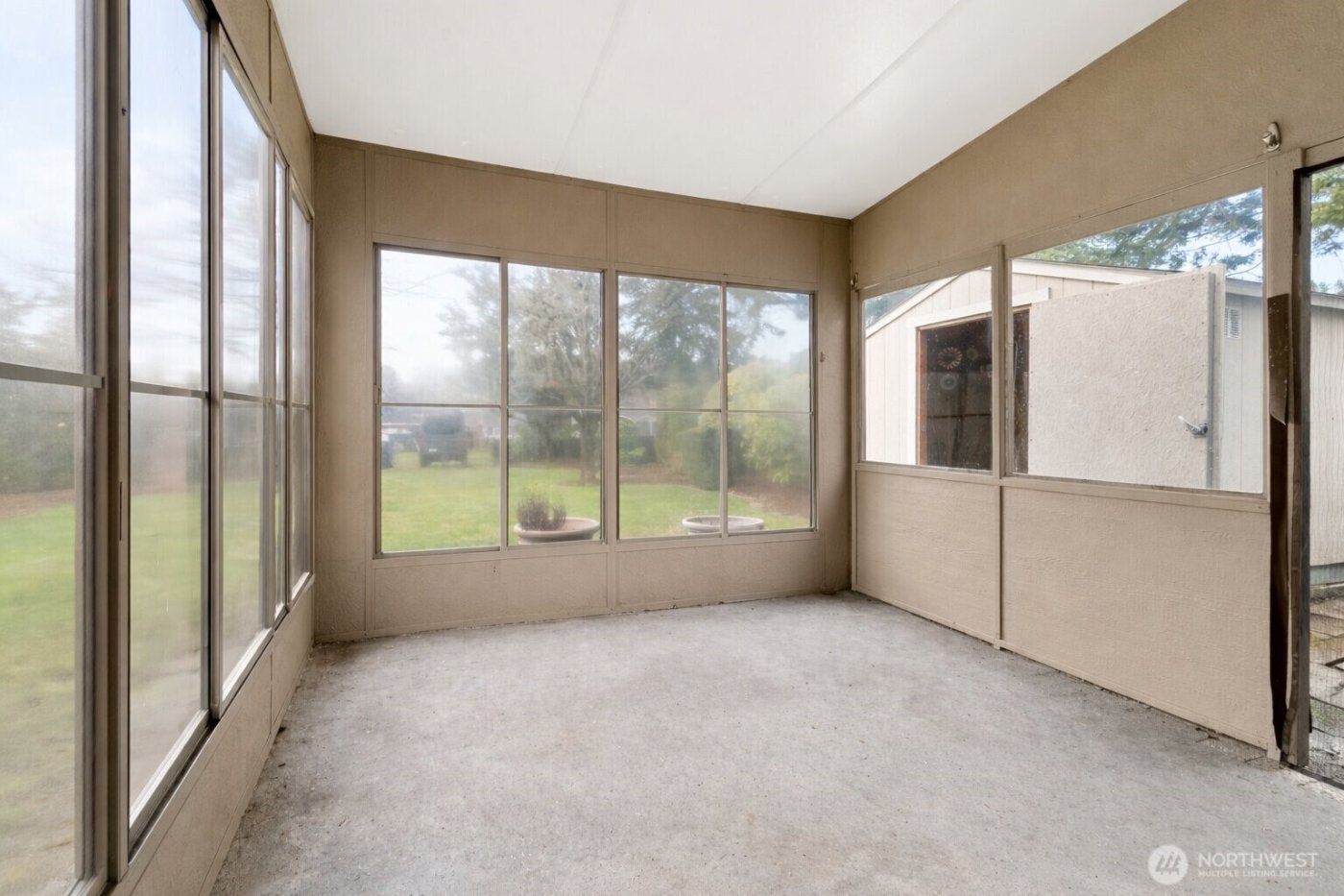 2950 39th Avenue NE, Tacoma, WA 98422