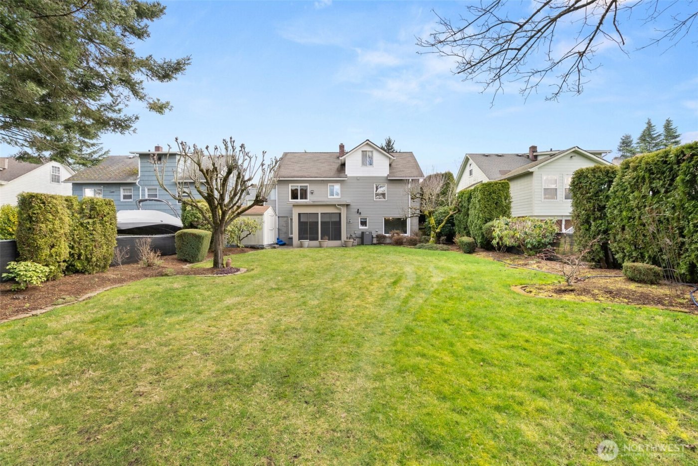 2950 39th Avenue NE, Tacoma, WA 98422