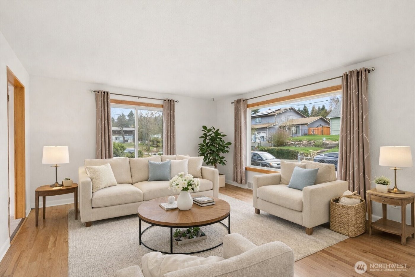 2950 39th Avenue NE, Tacoma, WA 98422