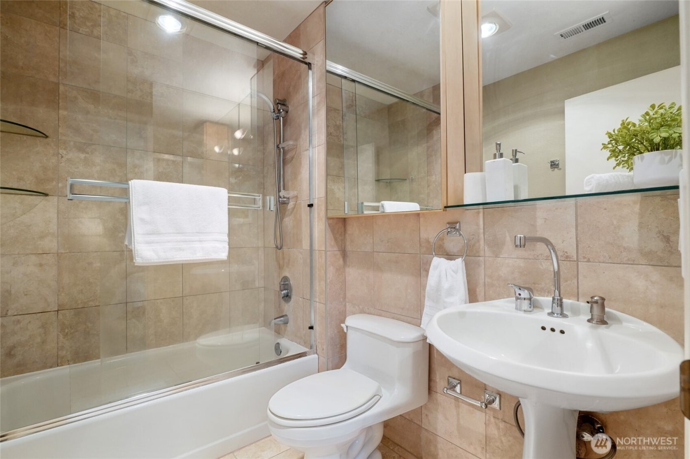 707 Harvest Road , Bothell, WA 98012-7784