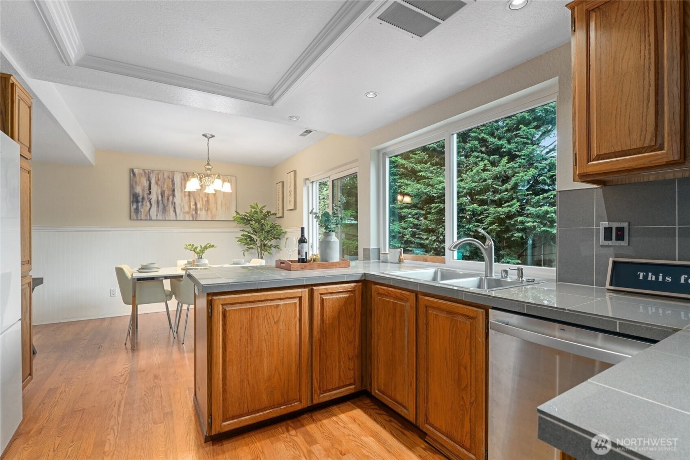 707 Harvest Road , Bothell, WA 98012-7784