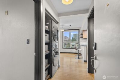 905 Cherry Street #601, Seattle, WA 98104 - Photo 3