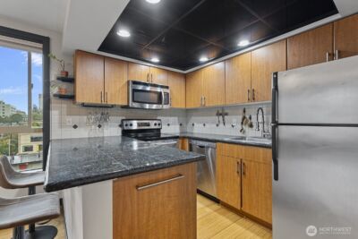 905 Cherry Street #601, Seattle, WA 98104 - Photo 6