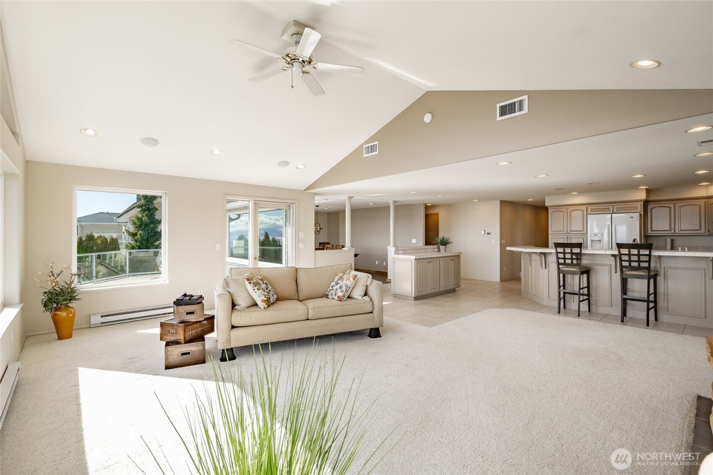 8024 Chinook Way , Blaine, WA 98230