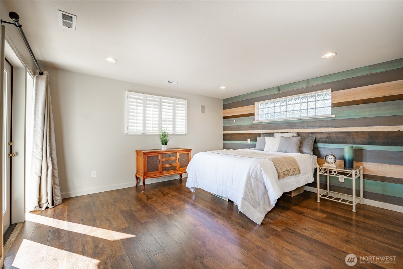 8024 Chinook Way , Blaine, WA 98230