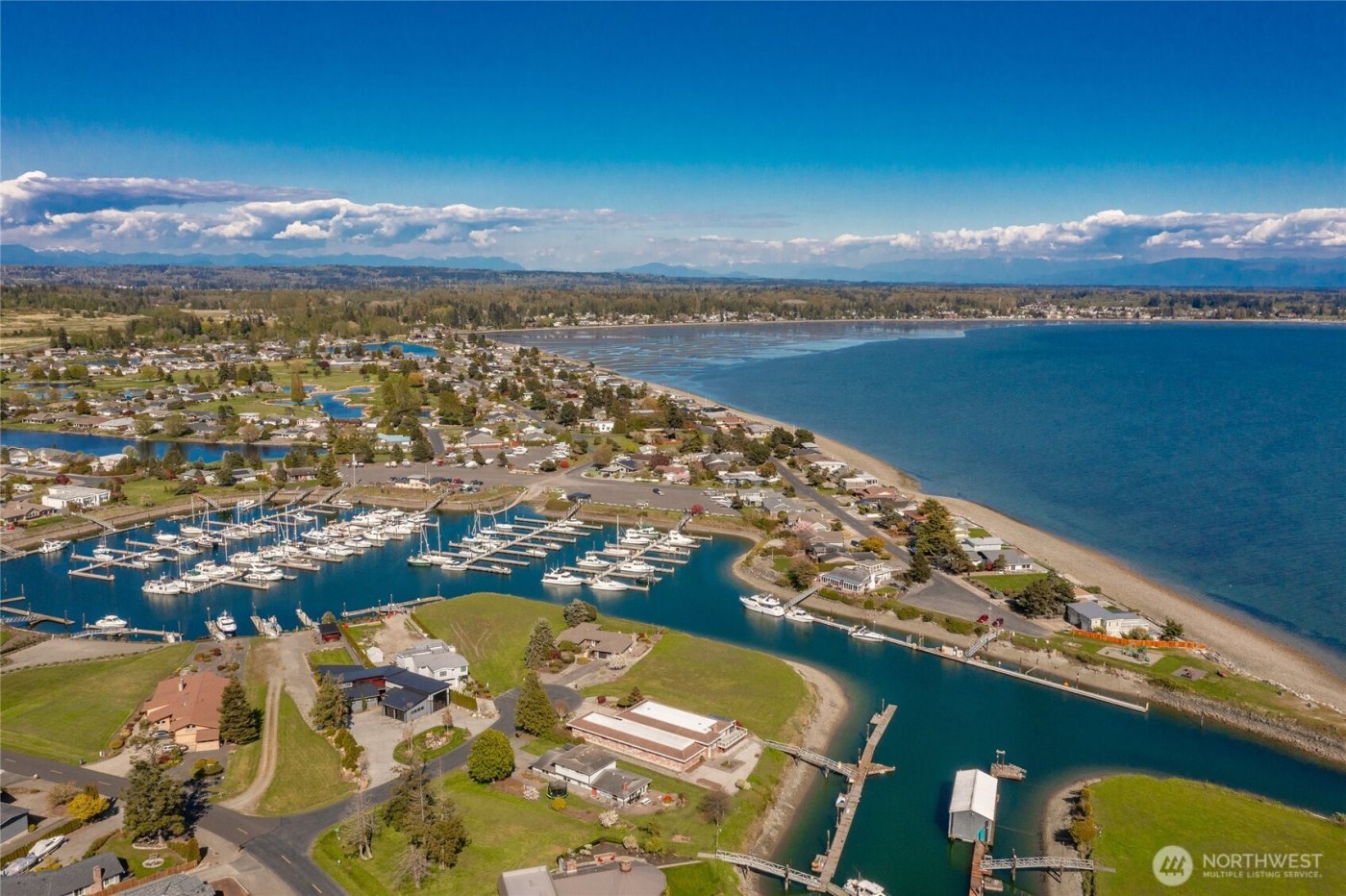 8024 Chinook Way , Blaine, WA 98230