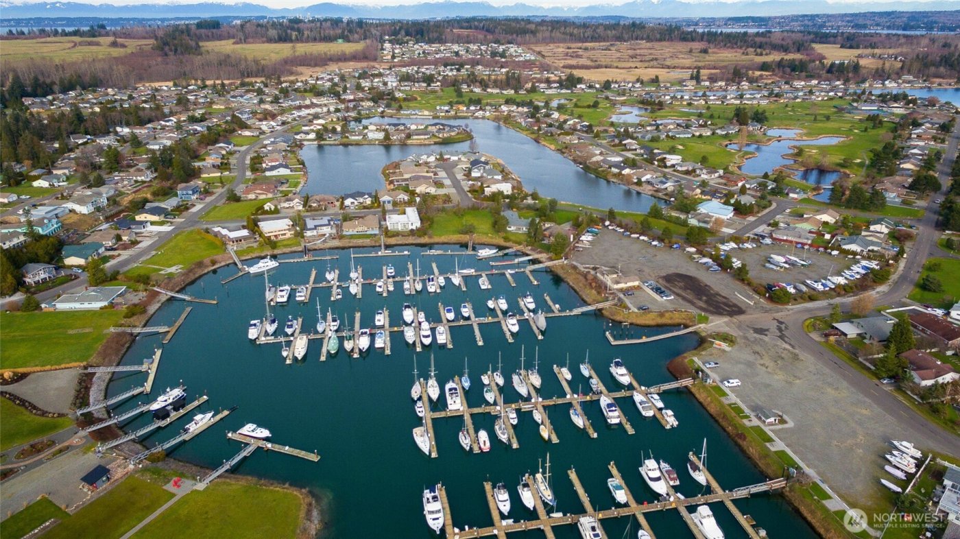 8024 Chinook Way , Blaine, WA 98230