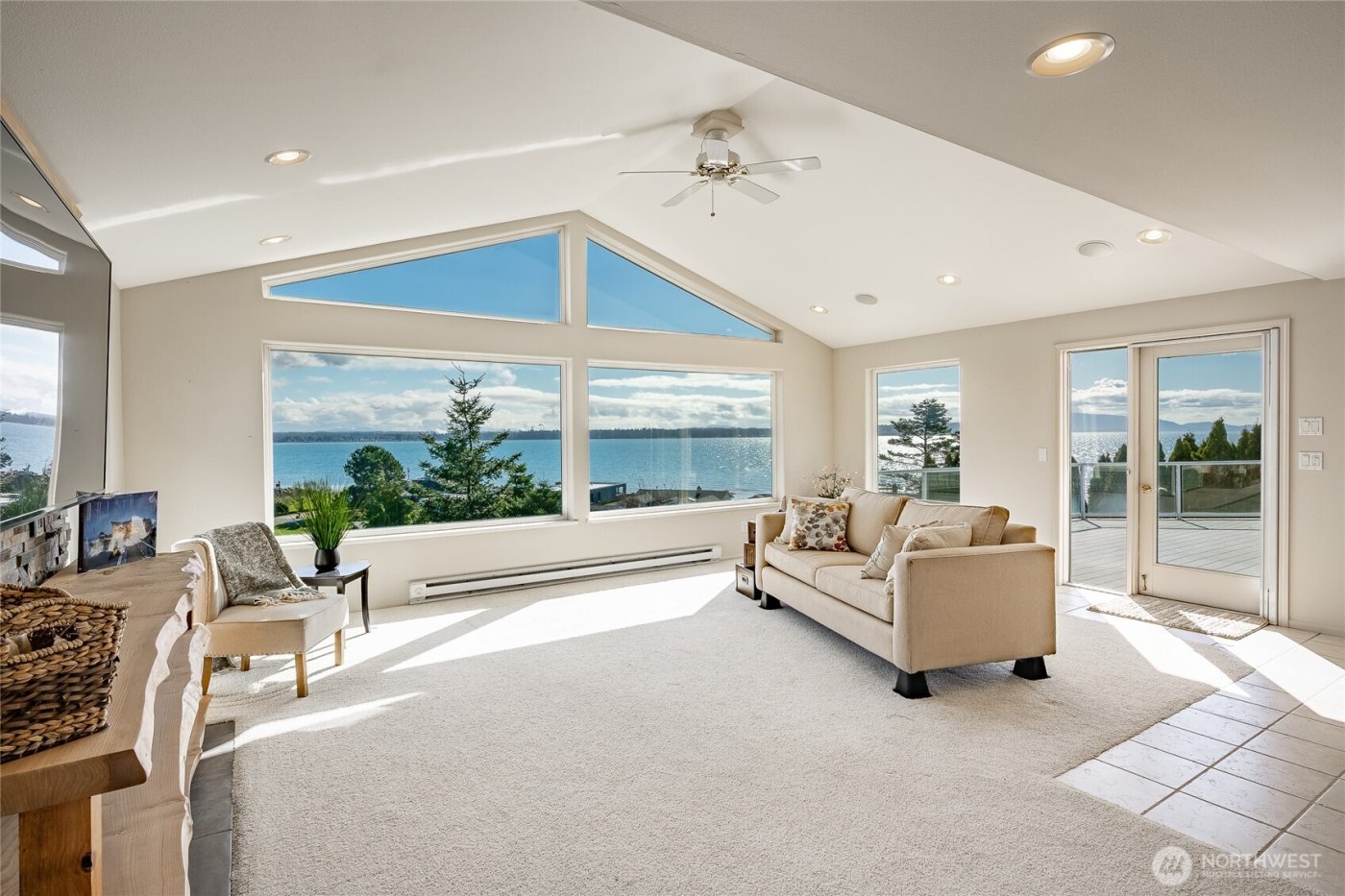 8024 Chinook Way , Blaine, WA 98230