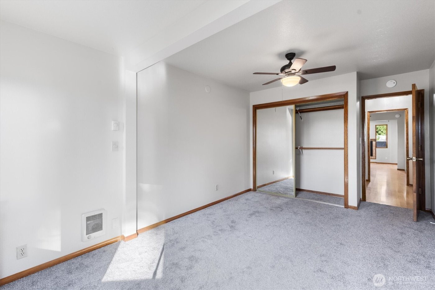 3004 Oak Street , Longview, WA 98632