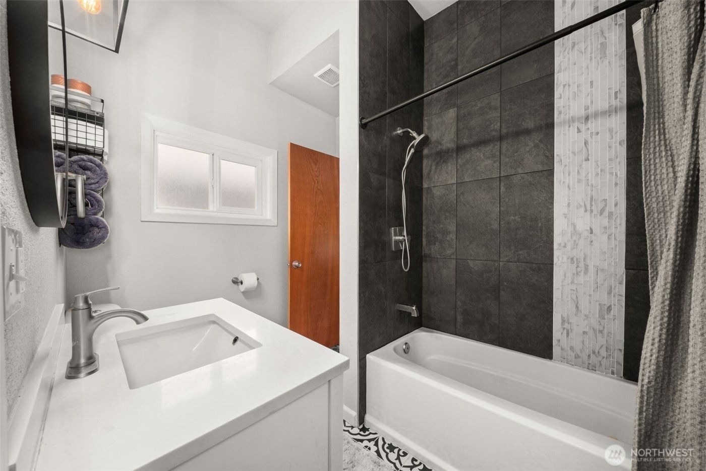 262 SW 2nd St , Chehalis, WA 98532