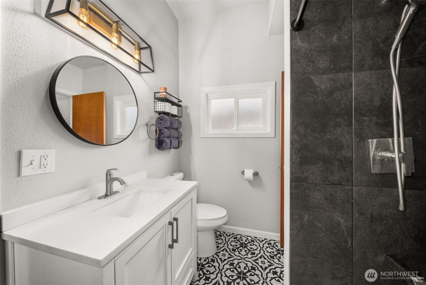 262 SW 2nd St , Chehalis, WA 98532