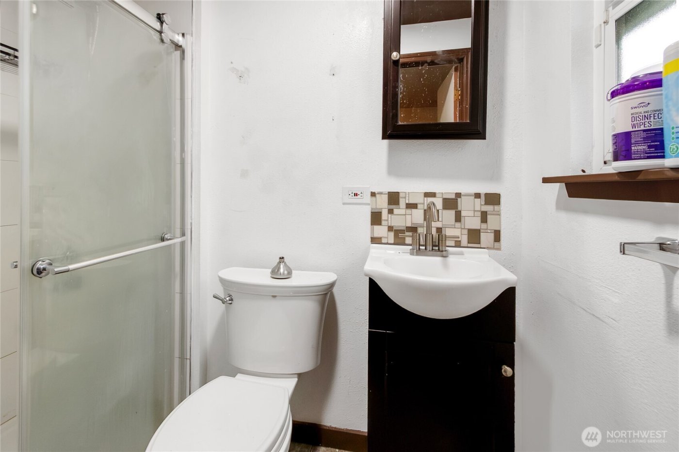 8214 Woodbourne Drive SW, Lakewood, WA 98499