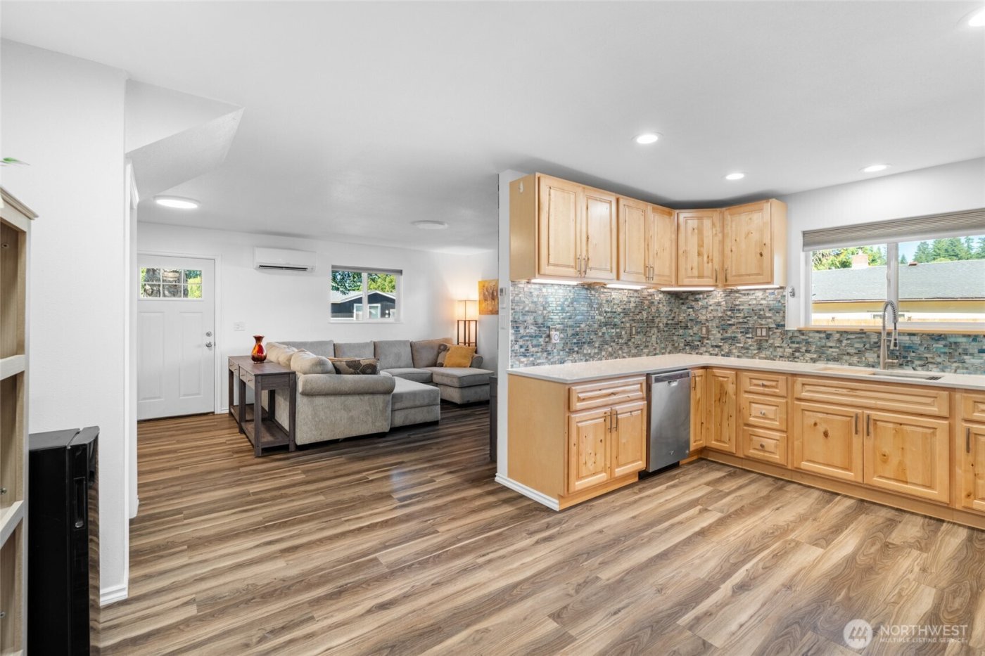 417 Central Avenue , Pe Ell, WA 98572