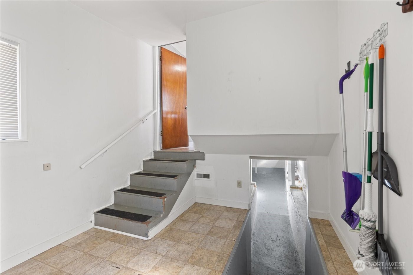 10019 Interlake Avenue N, Seattle, WA 98133