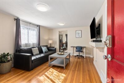 10019 Interlake Avenue N, Seattle, WA 98133 - Photo 10