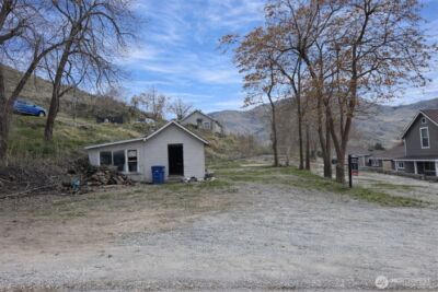 1111 E Allen Street , Chelan, WA 98816