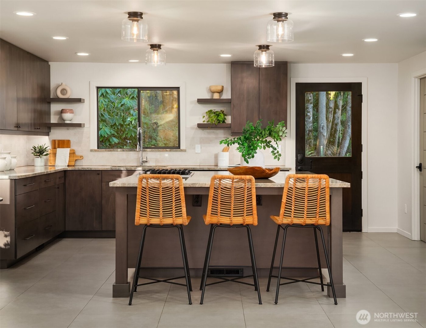 25112 SE 17th Street , Sammamish, WA 98075