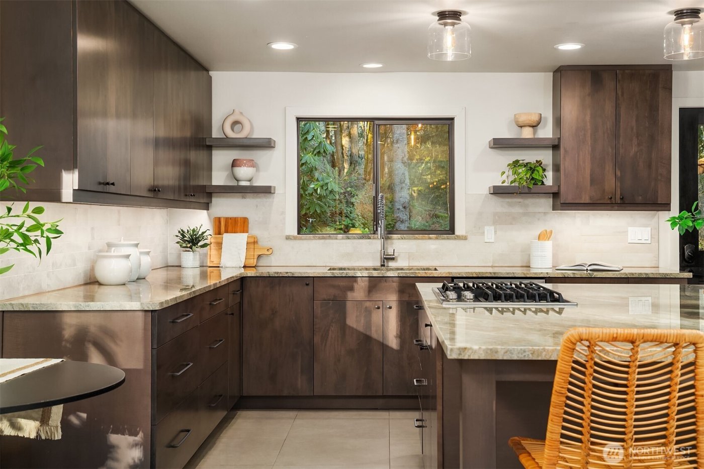 25112 SE 17th Street , Sammamish, WA 98075