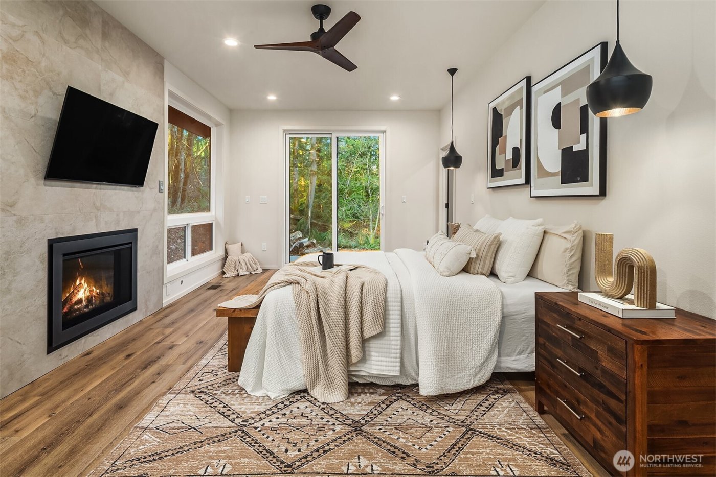 25112 SE 17th Street , Sammamish, WA 98075