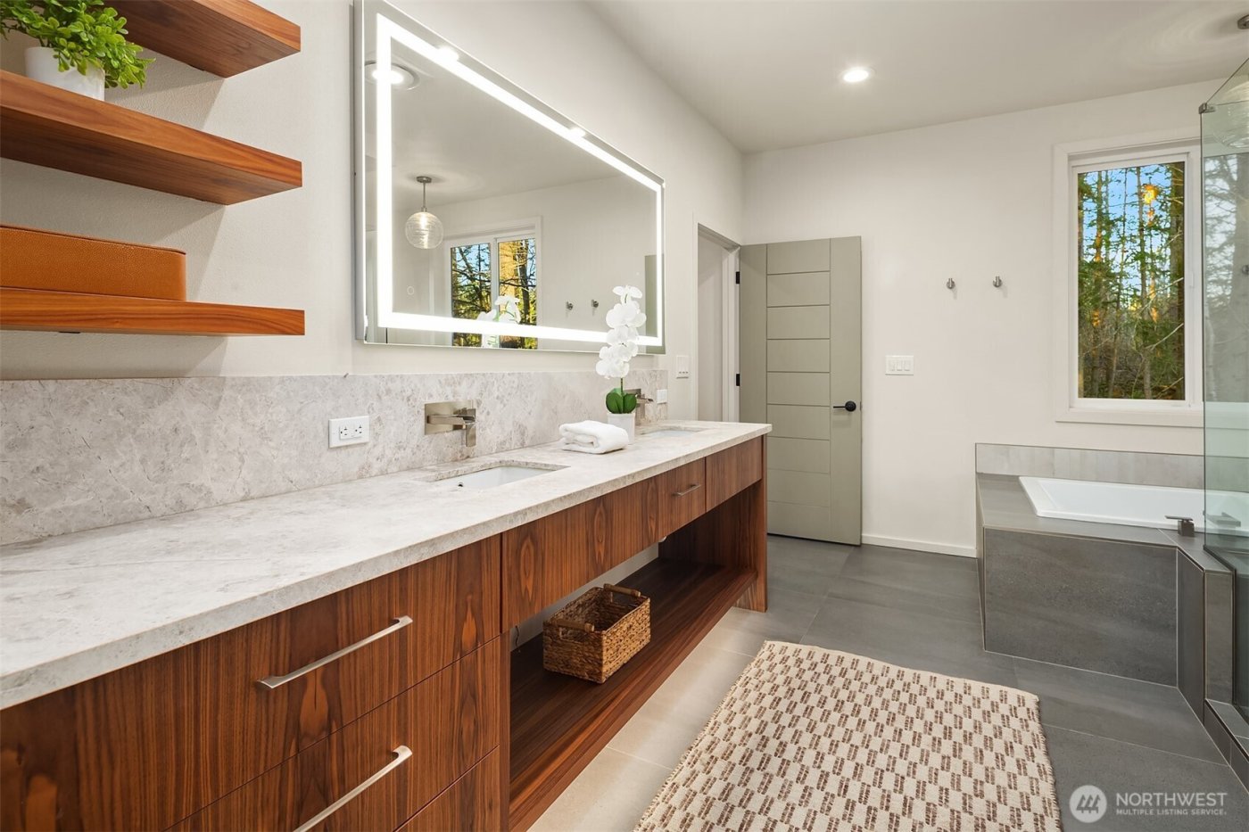 25112 SE 17th Street , Sammamish, WA 98075