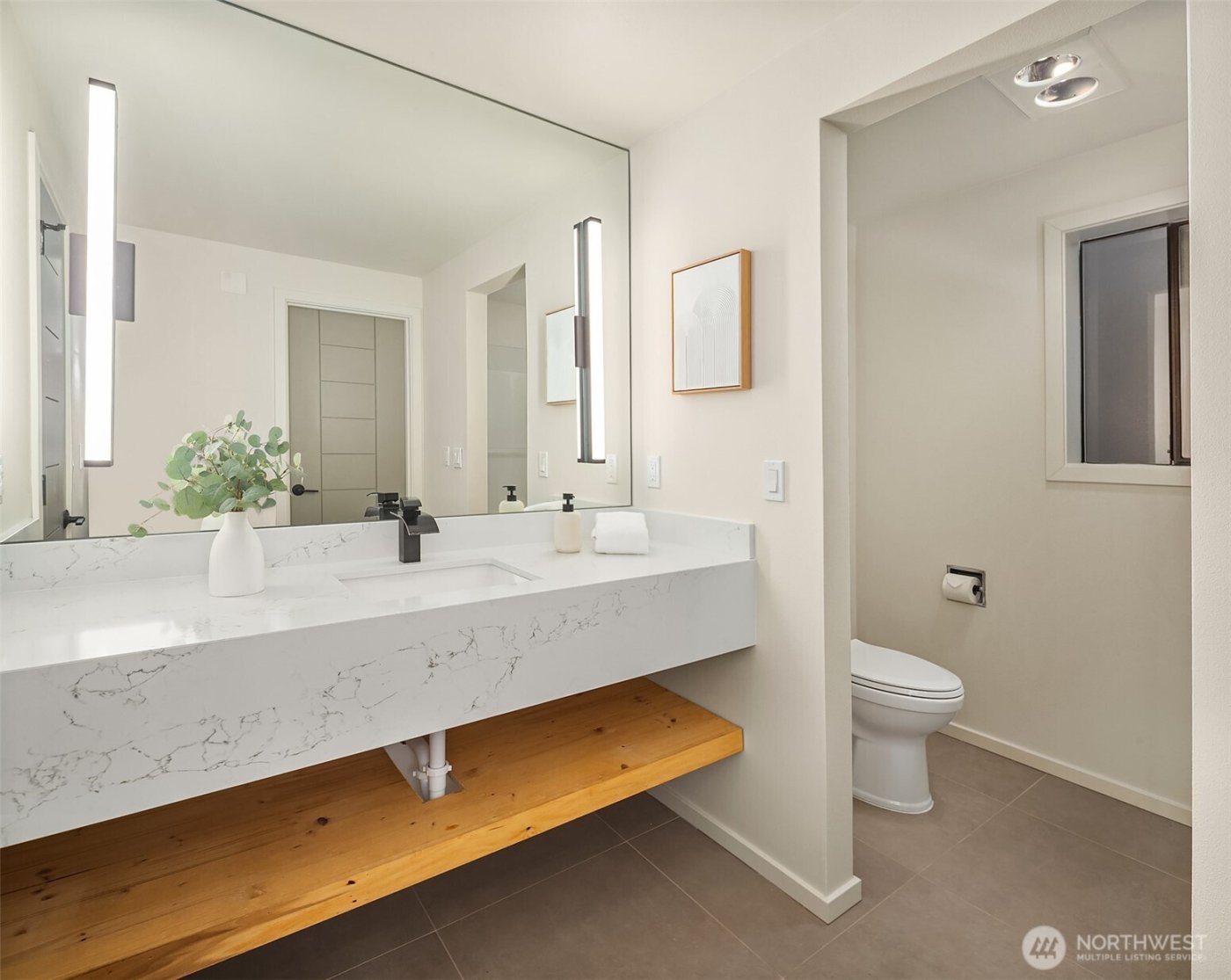 25112 SE 17th Street , Sammamish, WA 98075