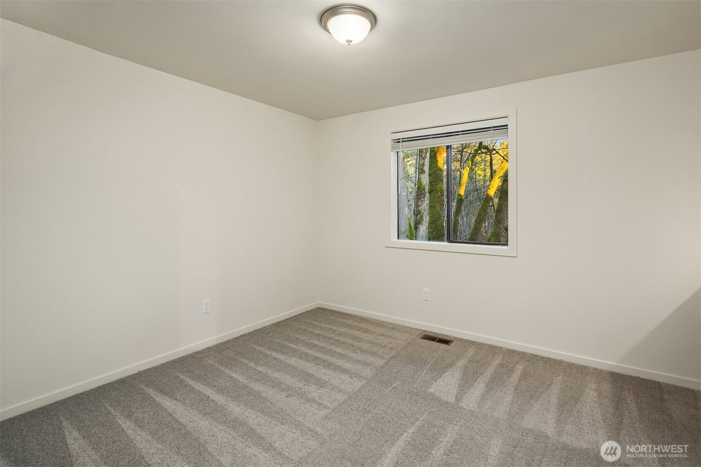 25112 SE 17th Street , Sammamish, WA 98075