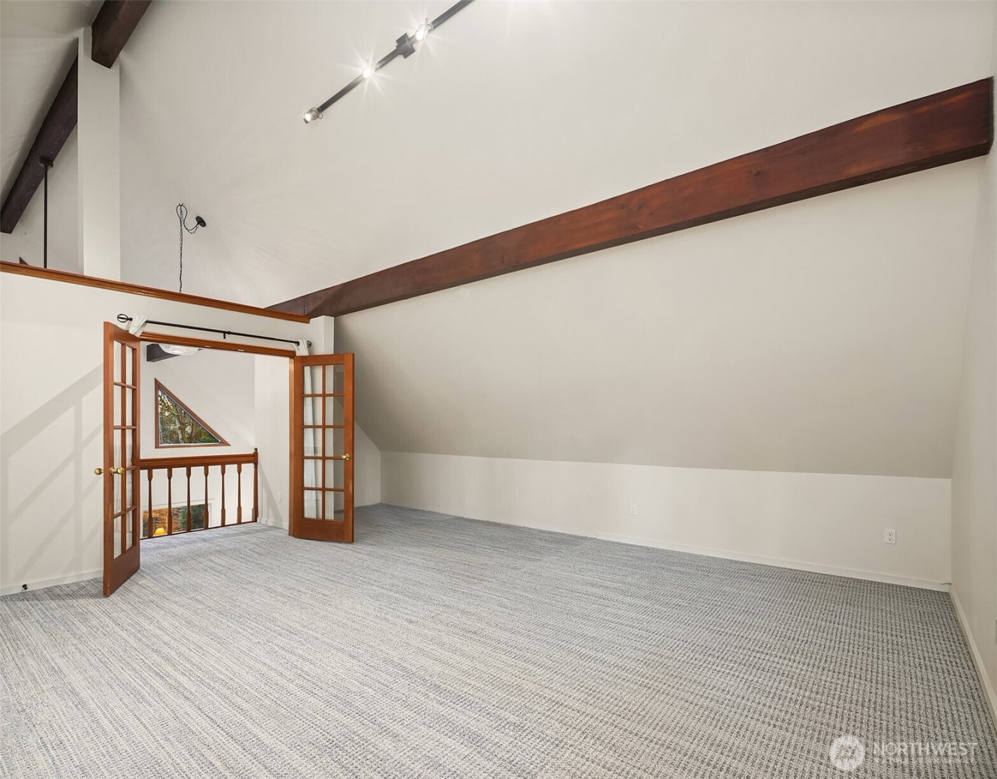 25112 SE 17th Street , Sammamish, WA 98075