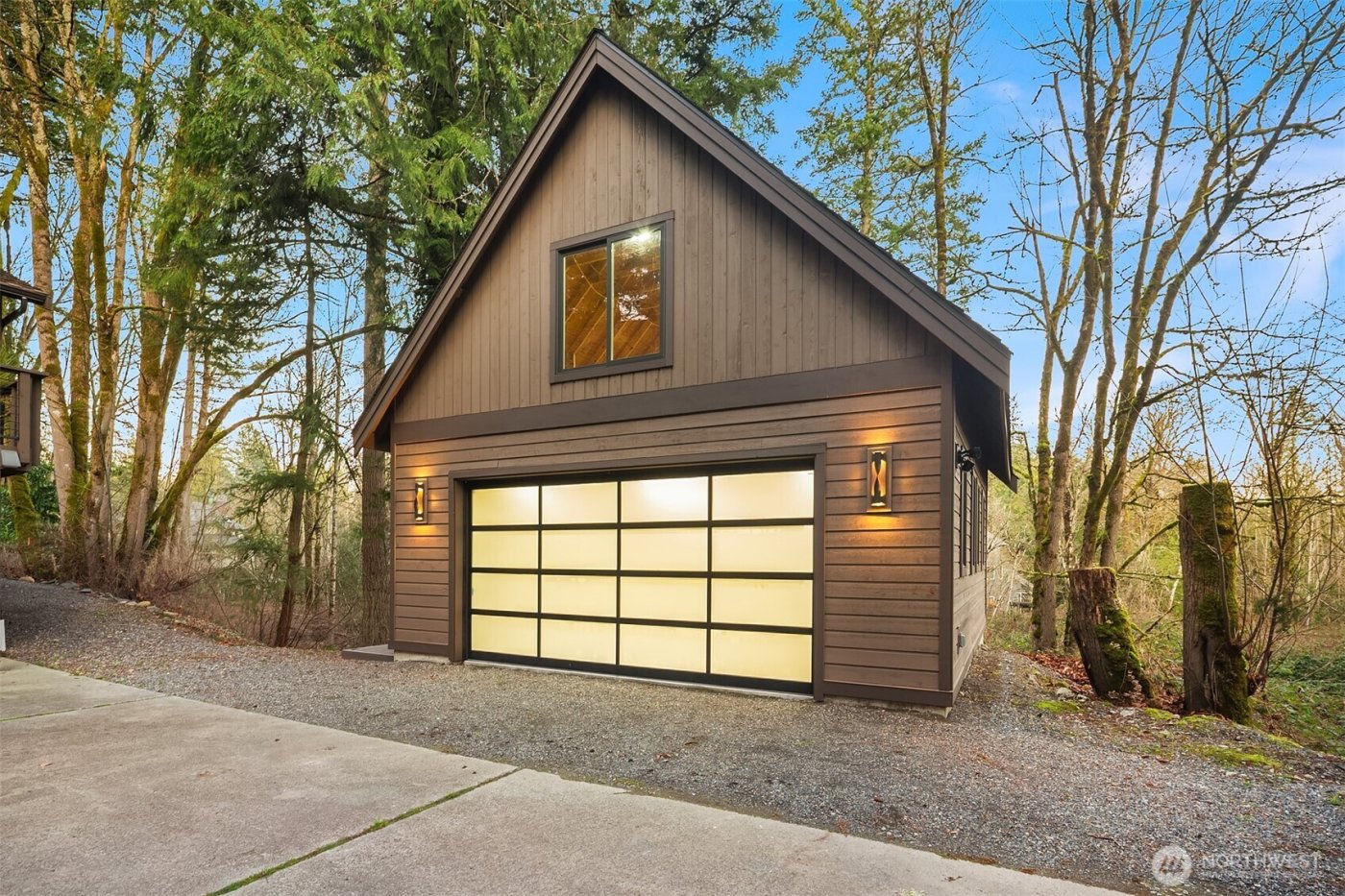 25112 SE 17th Street , Sammamish, WA 98075