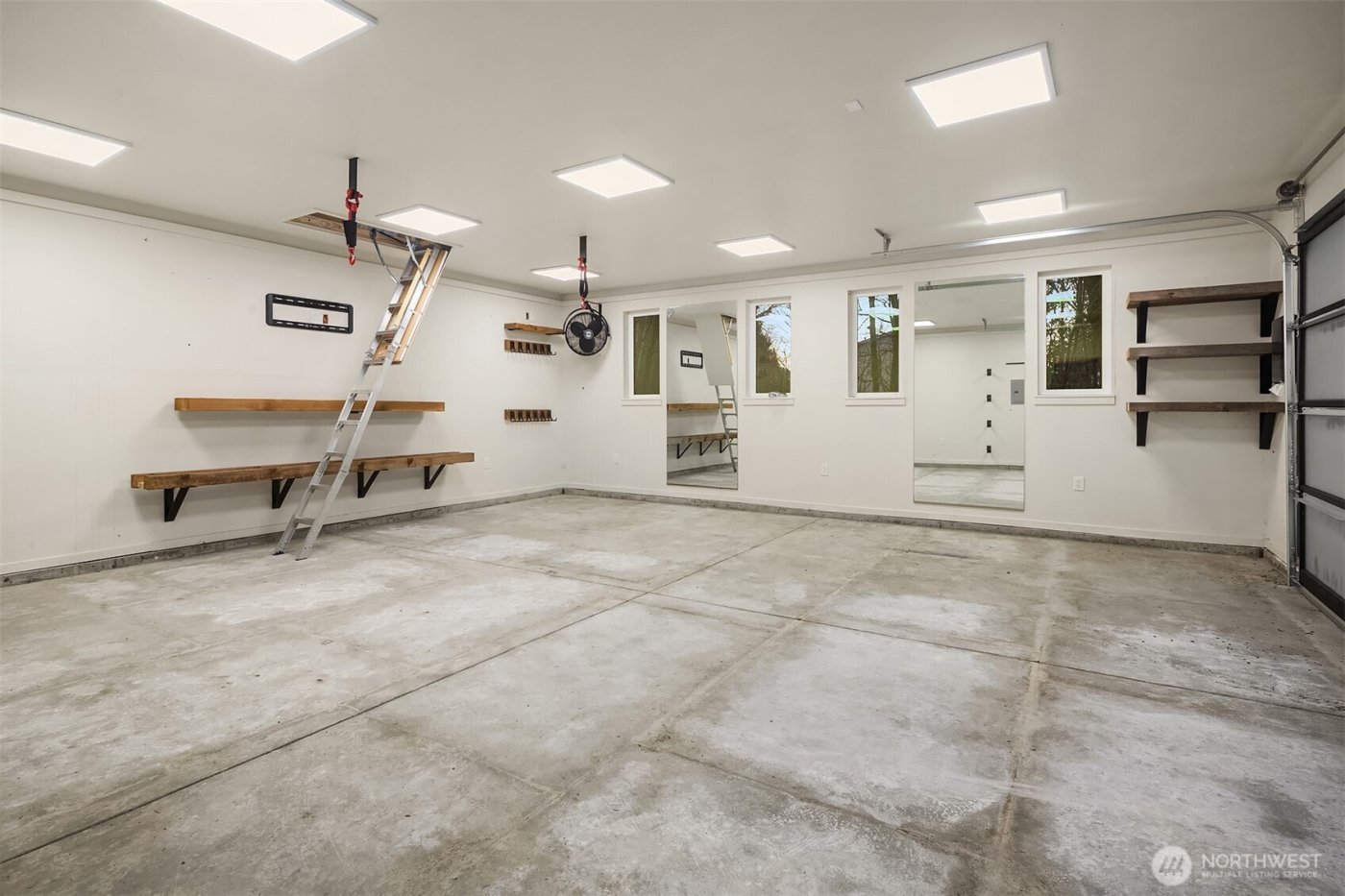 25112 SE 17th Street , Sammamish, WA 98075