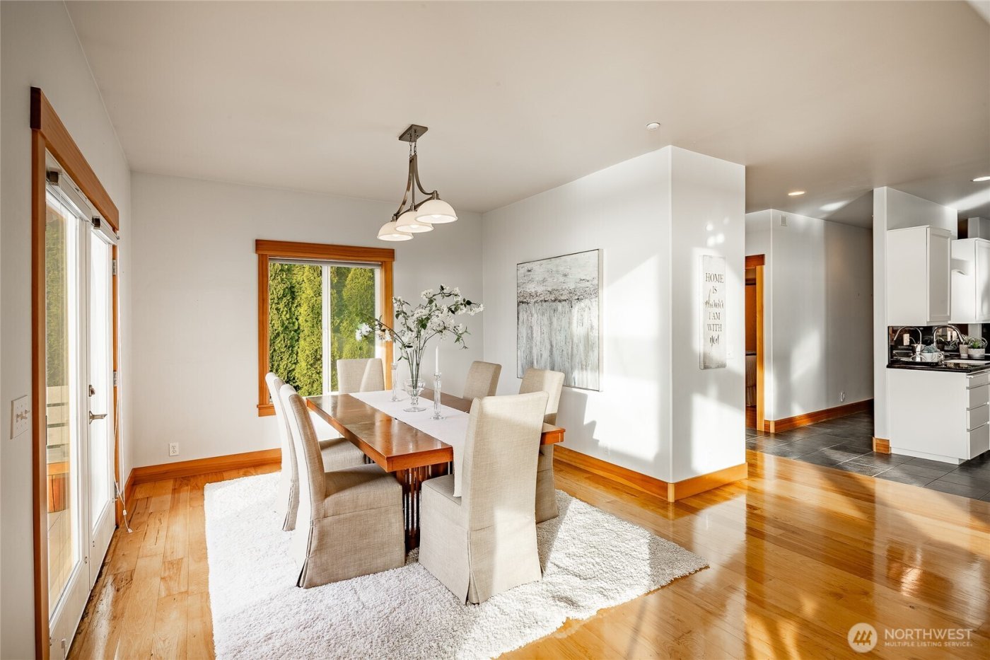 2176 Montfort Avenue , Blaine, WA 98230