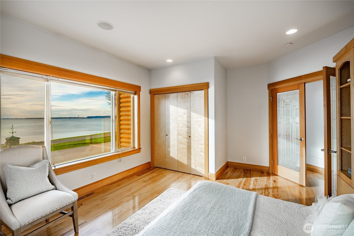 2176 Montfort Avenue , Blaine, WA 98230