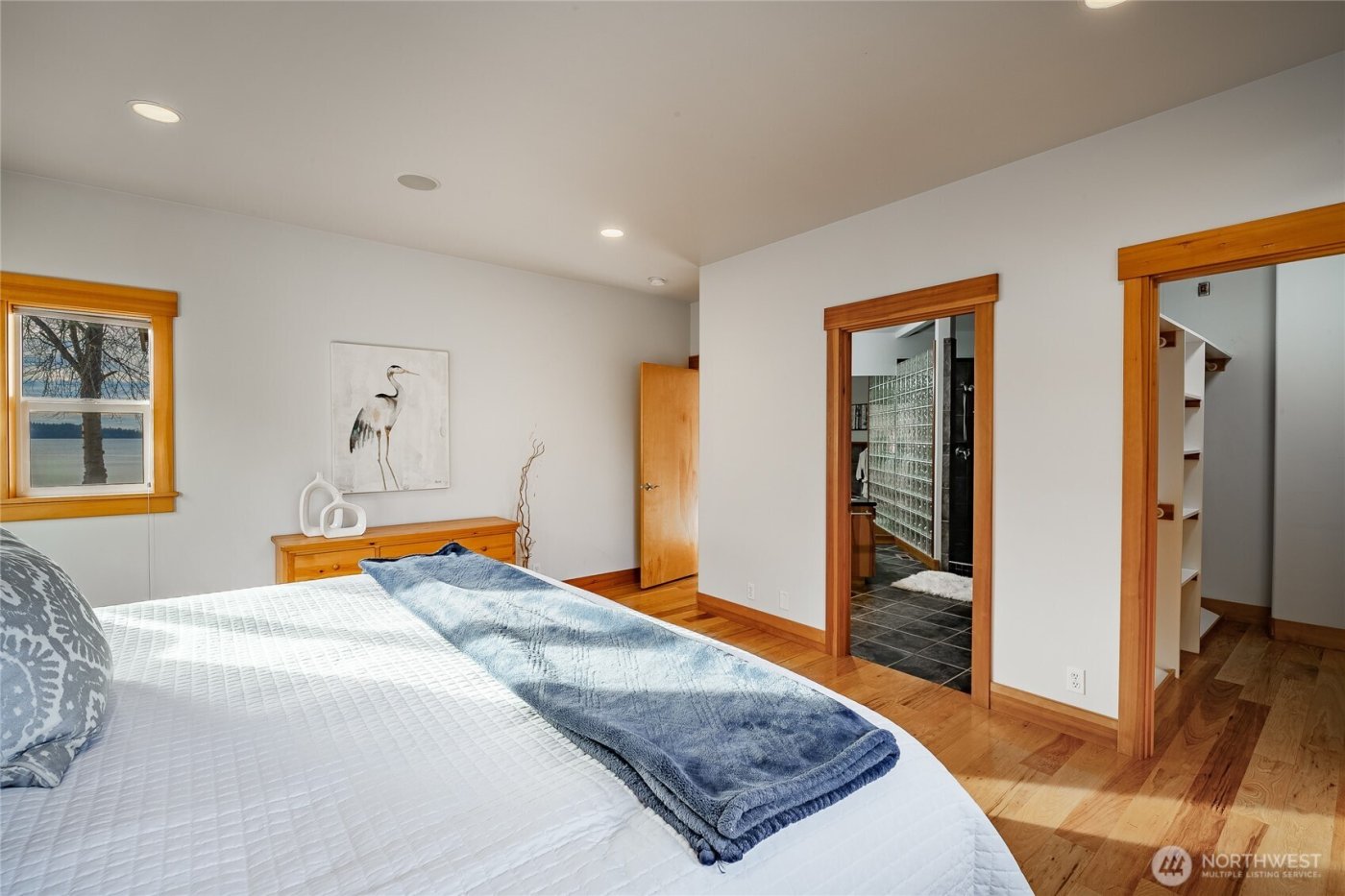 2176 Montfort Avenue , Blaine, WA 98230