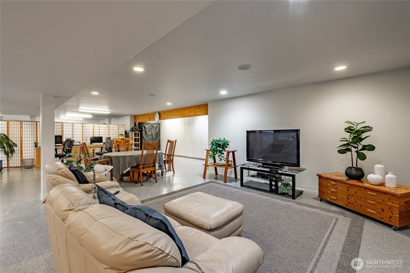 2176 Montfort Avenue , Blaine, WA 98230