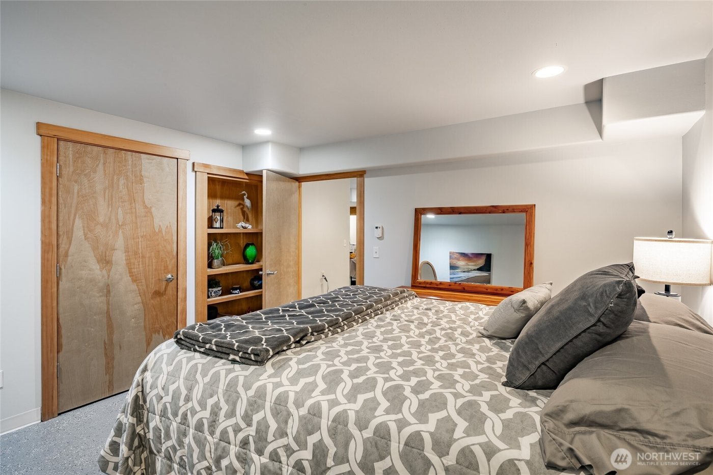 2176 Montfort Avenue , Blaine, WA 98230