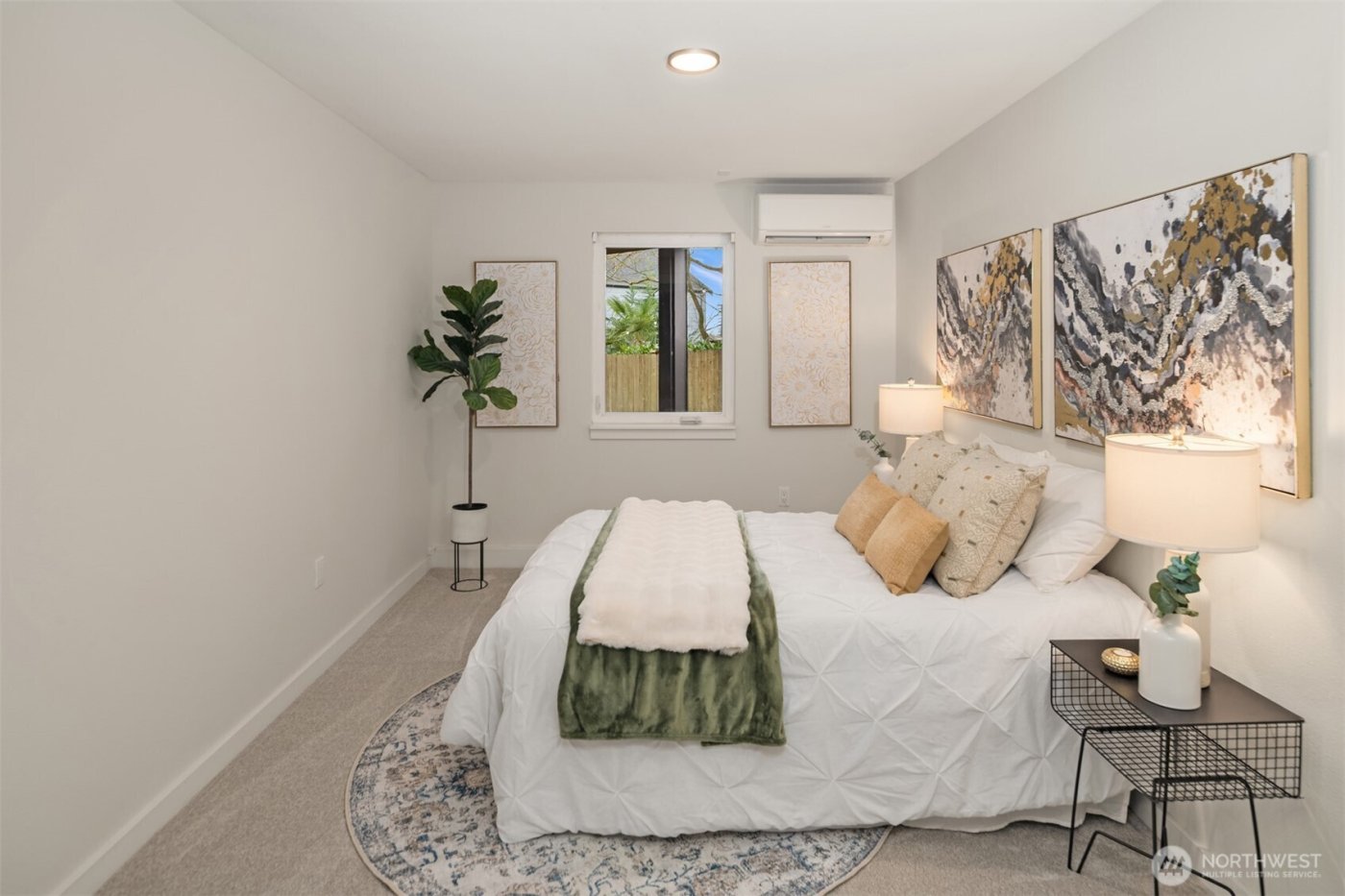 6206 52nd Avenue NE, Seattle, WA 98115