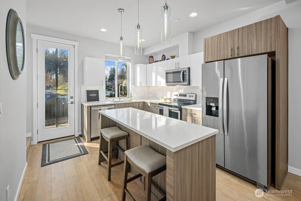 7628 222nd Street SW #A4, Edmonds, WA 98026