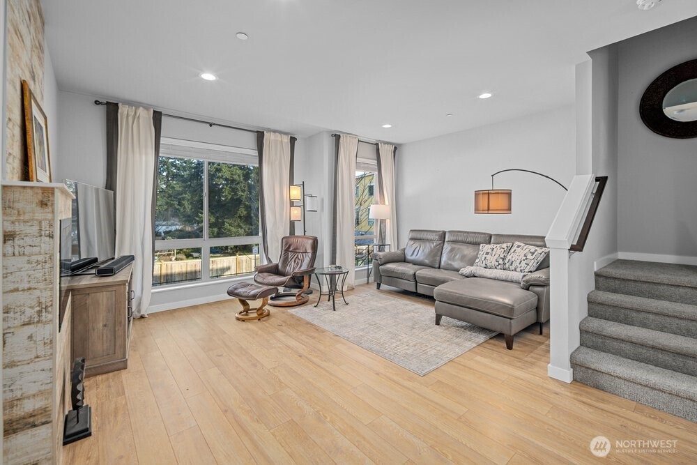 7628 222nd Street SW #A4, Edmonds, WA 98026