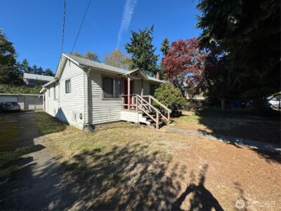 10019 Interlake Avenue N, Seattle, WA 98133