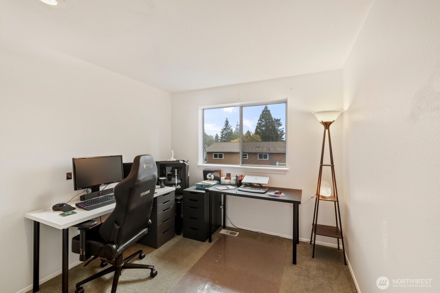 5404 158th Place SW, Edmonds, WA 98026