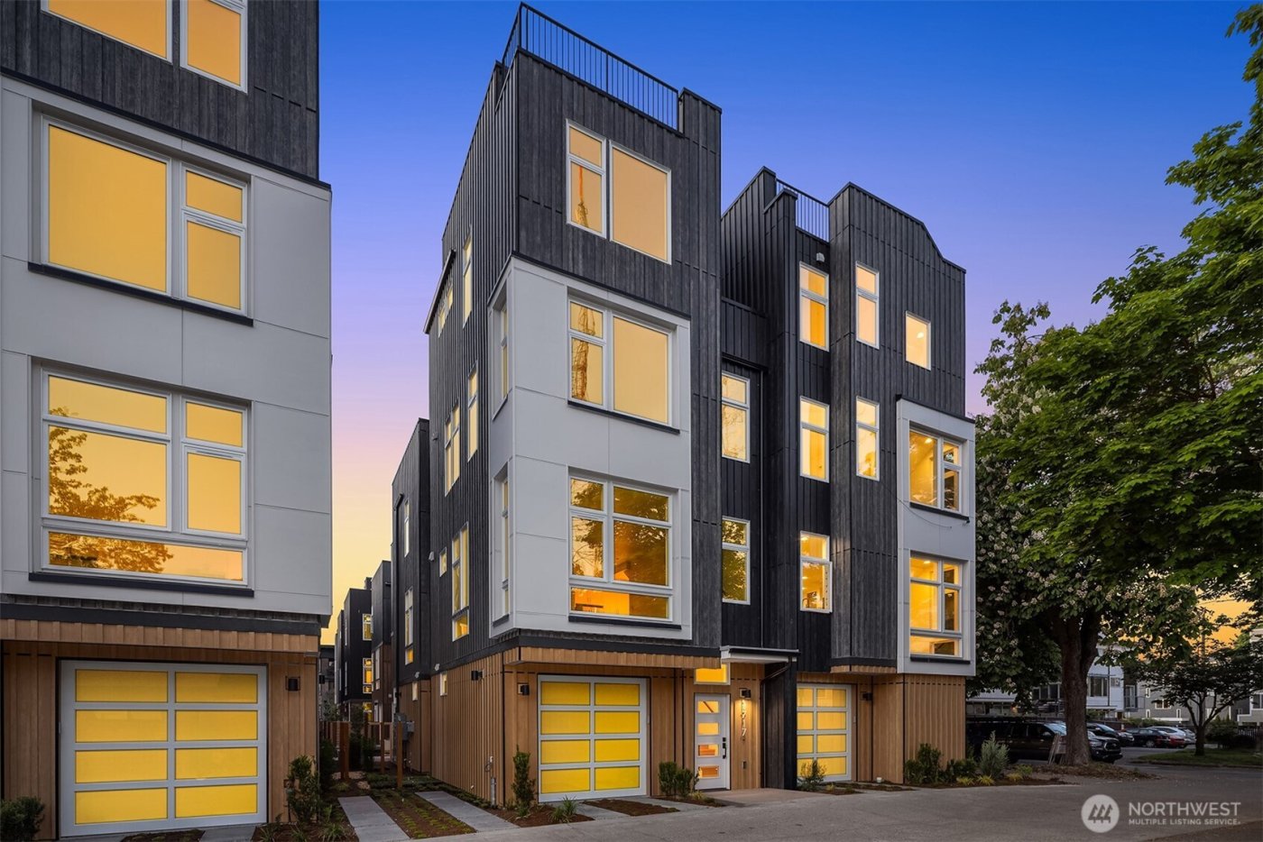 1715 17th Avenue , Seattle, WA 98122