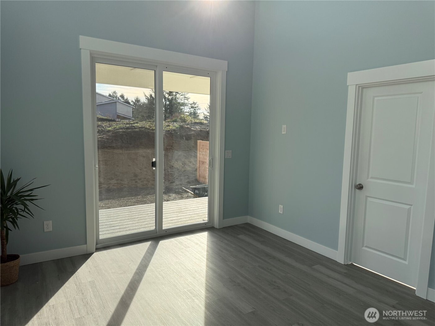 697 -A Sunset Avenue NE, Ocean Shores, WA 98569